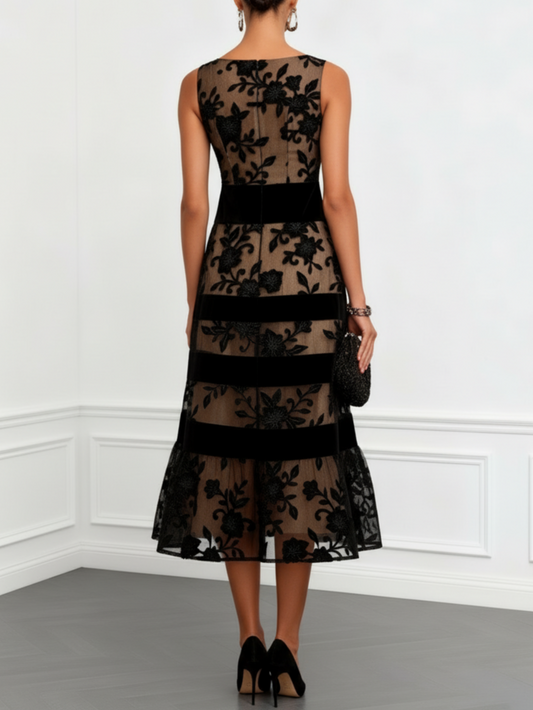 Brooke | Lace Midi Dress Slimming