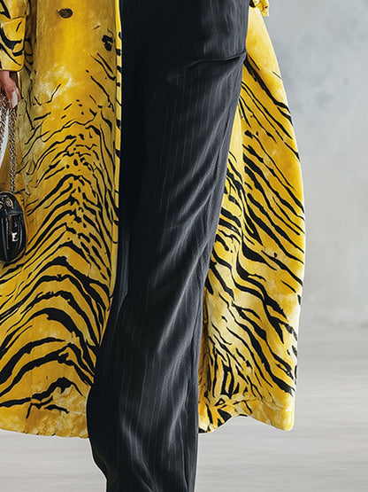 Retro-chic Yellow Zebra-print Velvet Collared Coat
