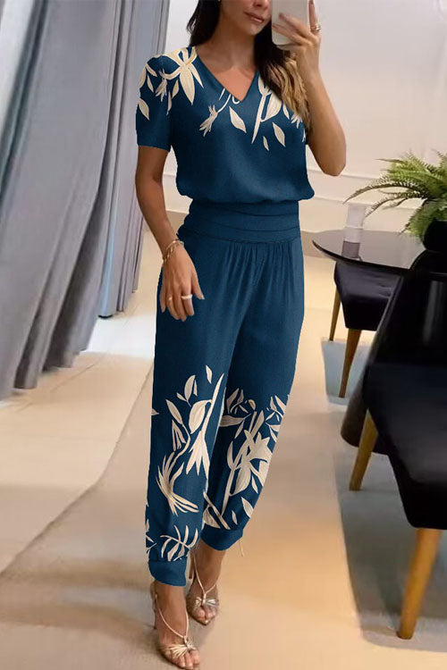 Alea V-Neck Two-Piece Set