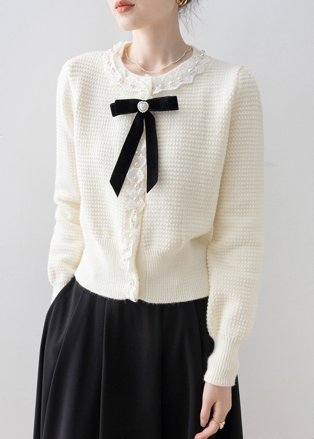 Fine White Bow Nail Bead Knit Loose Coat Winter