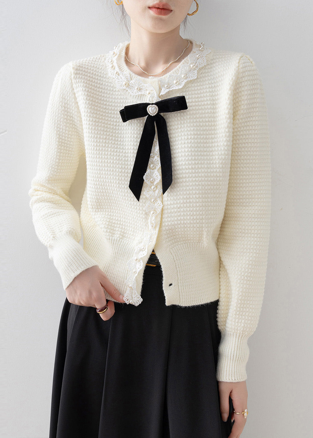 Fine White Bow Nail Bead Knit Loose Coat Winter