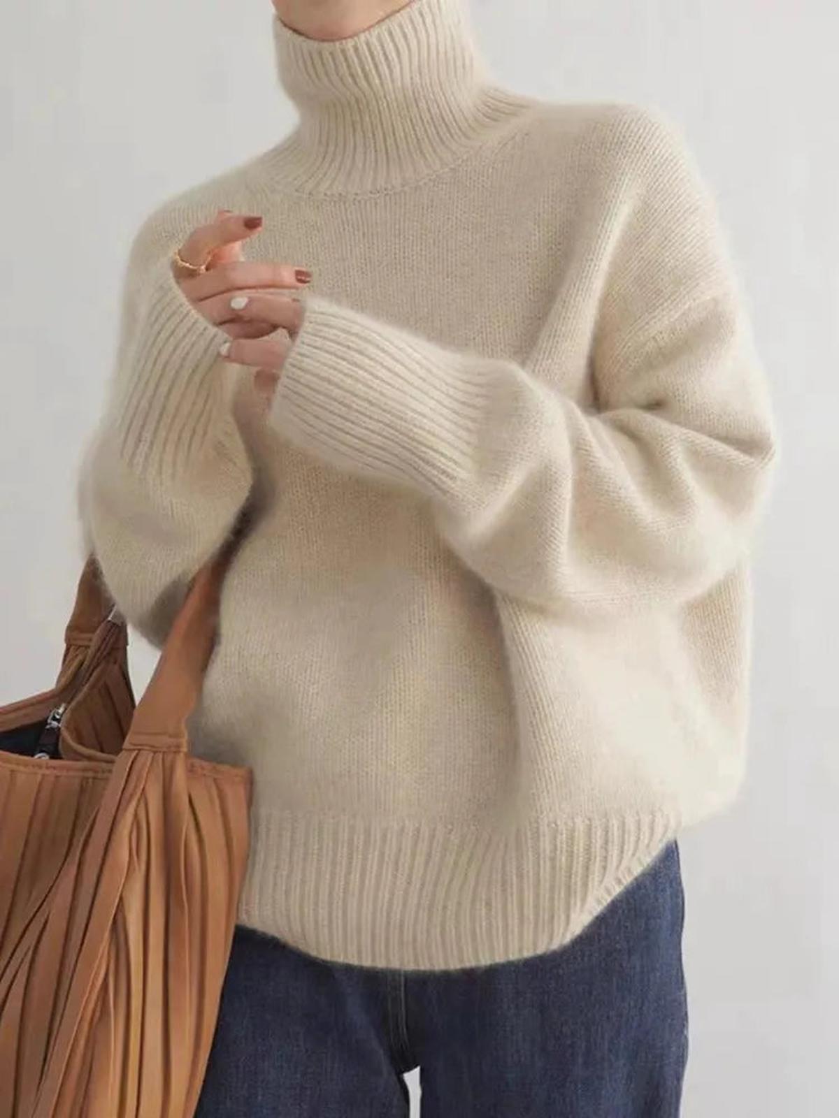 Colette Grace | Relaxed Turtleneck Sweater