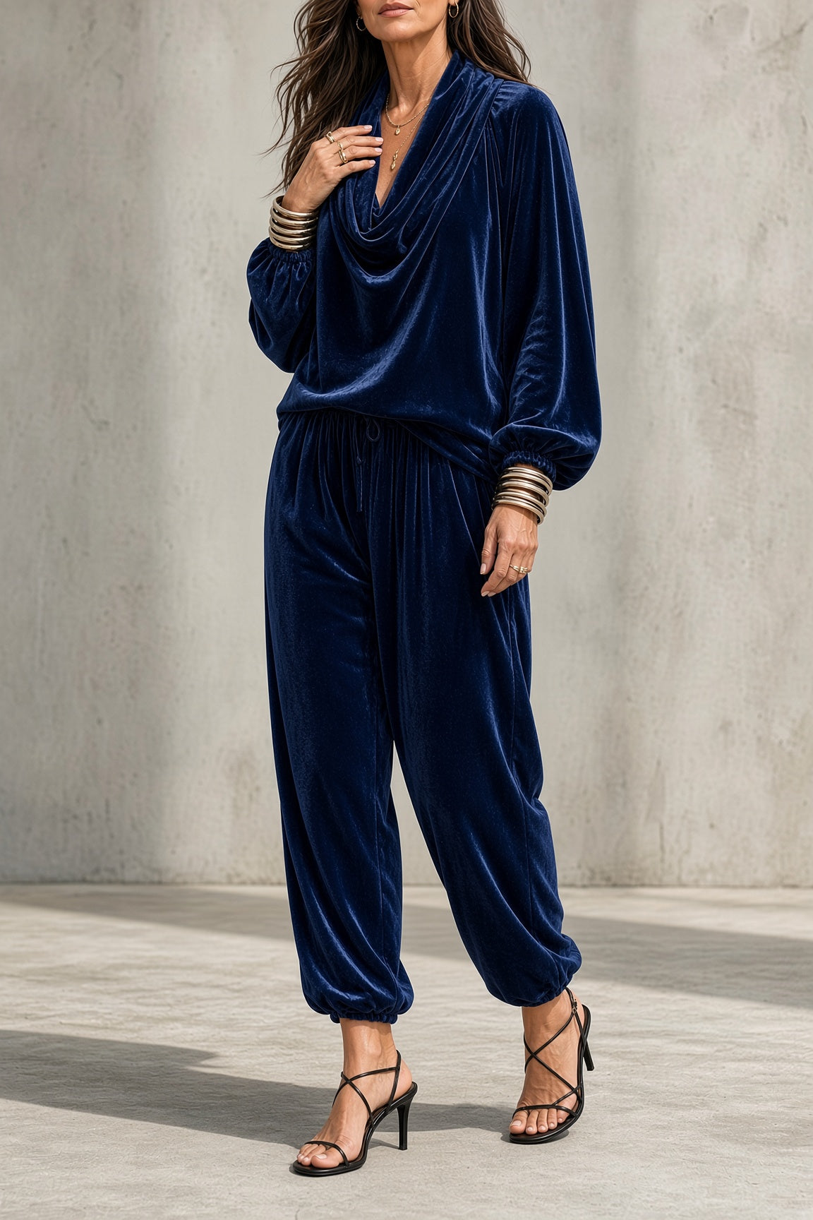 Avery Velvet Set™